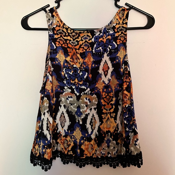 Flowing crop top - Picture 3 of 3